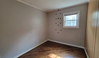 751 James St, Adrian, MI 49221