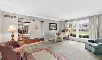 177 Wildwood Pkwy, Ballwin, MO 63011