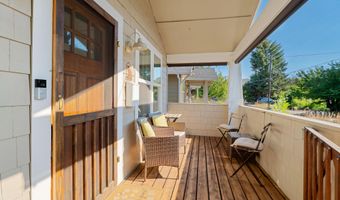 440 NW Riverfront St, Bend, OR 97703