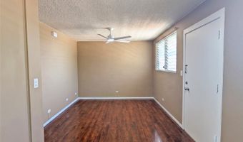 1120 Hassinger St 208, Honolulu, HI 96822