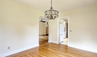 10 Roosevelt Ave, Lincoln, RI 02865