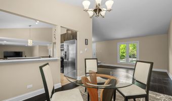 1316 W MEADE Ln, Arlington Heights, IL 60004