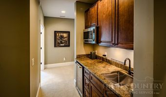 214 Pasture Ln, Banner Elk, NC 28604