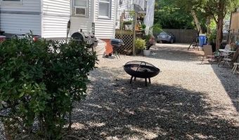 1732 BROAD St, Cranston, RI 02905