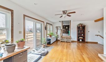 95 Center Bay Rd, Alburgh, VT 05440