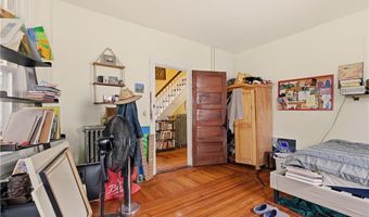 51 Warner St, Newport, RI 02840