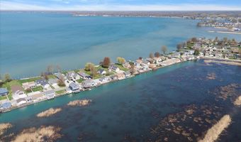 7931 Anchor Bay, Algonac, MI 48001