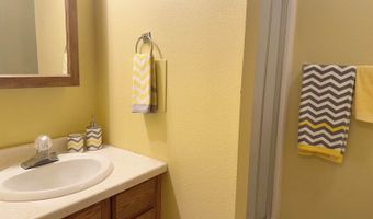 729 S 16th St, Bismarck, ND 58504