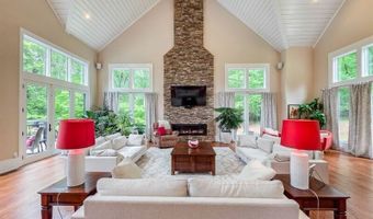 14 Allatoona Estates Dr SE, Acworth, GA 30102