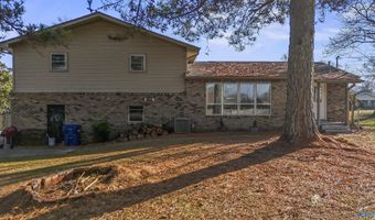 1201 Elm Cir, Albertville, AL 35950