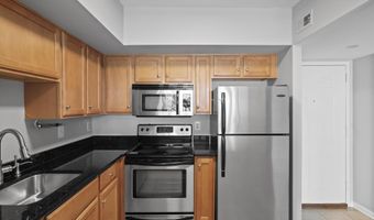 1001 N RANDOLPH St 715, Arlington, VA 22201
