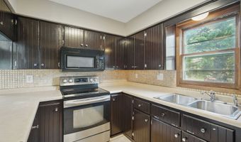 1118 NW Linden St, Ankeny, IA 50023