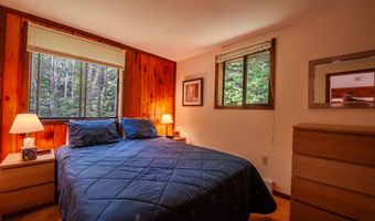 12 Bayberry Dr, Becket, MA 01223