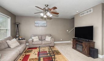2517 Clayton Dr, Ames, IA 50010