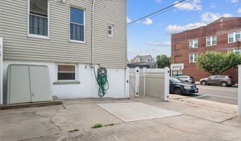 154 BROADWAY, Bayonne, NJ 07002