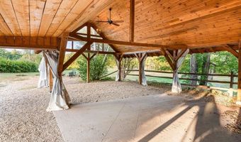 32 Maple St, Andover, NH 03216