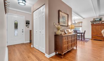 186 Van Brackle Rd, Aberdeen, NJ 07747