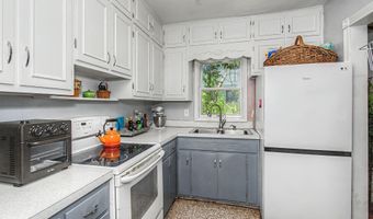1102 Curtiss Ave, Ames, IA 50010