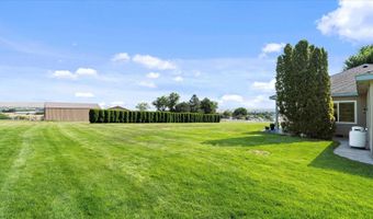 36608 N 140 Pr NW, Benton City, WA 99320