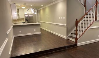 915 C St SE, Washington, DC 20003