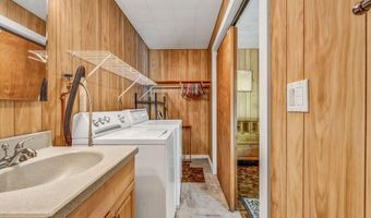 67 S Sandy Cove Rd, Belgrade, ME 04917