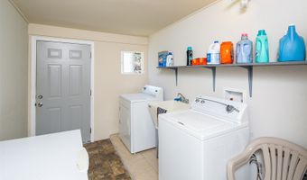 3533 Hinahina St, Honolulu, HI 96816