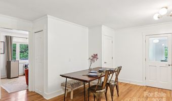445 Chunns Cove Rd A, Asheville, NC 28805