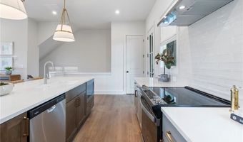 202 Pinecone Pl, Alpharetta, GA 30022