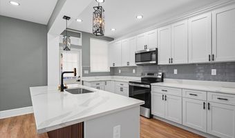 7 YORK Ct, Baltimore, MD 21218