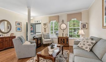 6 S Point Blvd, Barnegat, NJ 08005