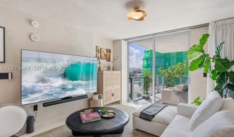 9521 E Bay Harbor Dr 705, Bay Harbor Islands, FL 33154