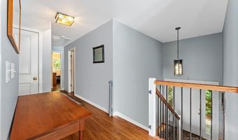 106 Lauri Dr, Charlestown, RI 02813