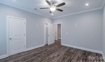 939 Old Stagecoach Rd, Camden, SC 29020