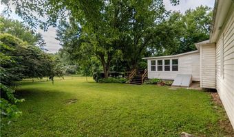 1706 N 2nd St, Atchison, KS 66002