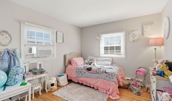 311 Pine St, Lakehurst, NJ 08733