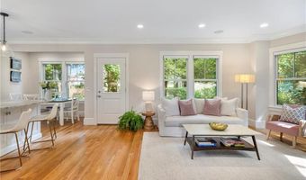 36 Bull St, Newport, RI 02840