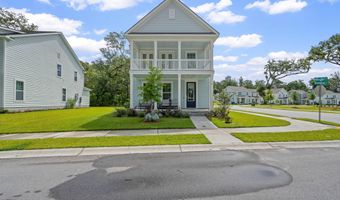 60 Backwater St, Port Royal, SC 29906