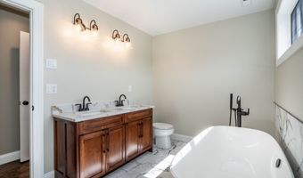 975 High Rd, Berlin, CT 06037