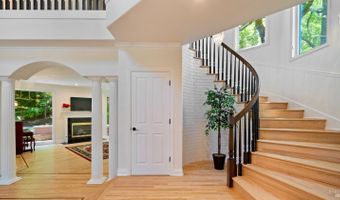 1362 Manzanita Ct, Santa Rosa, CA 95404