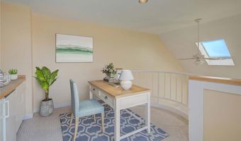 204 BELLEVUE Ct 204, Narragansett, RI 02882