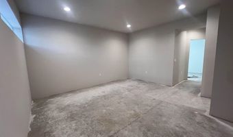 2811 Crinkle Root Dr, Fitchburg, WI 53711