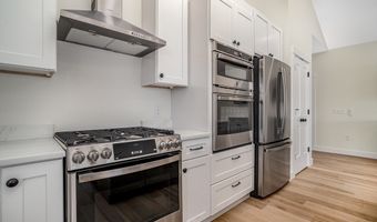 74 Lakeshore Dr, Ashburnham, MA 01430