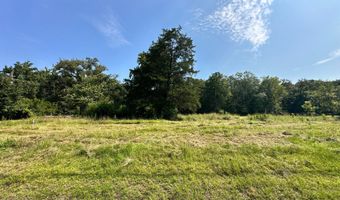 831 Smokey Rd, Alabaster, AL 35007