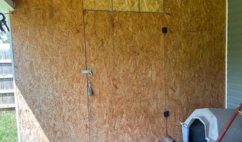 200 S Karner Ave, Altamont, KS 67330