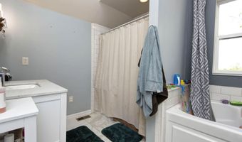 21207 Lawrence 1230, Aurora, MO 65605