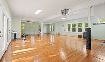 497 S Main St, Andover, MA 01810
