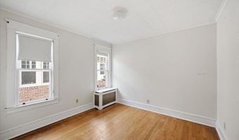 79 Edgecomb St, Albany, NY 12209