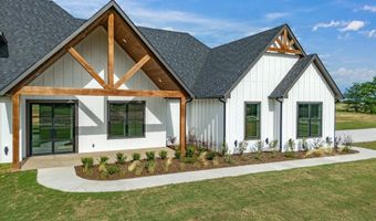 108 Bear Cat Ct, Alvord, TX 76225