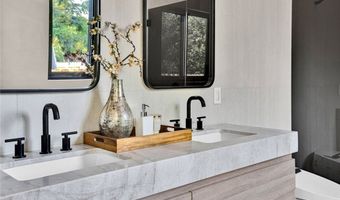 6010 Lasaine Ave, Encino, CA 91316