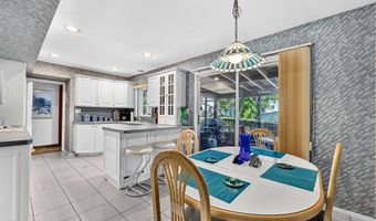 29 Ormont Ln, Aberdeen, NJ 07747